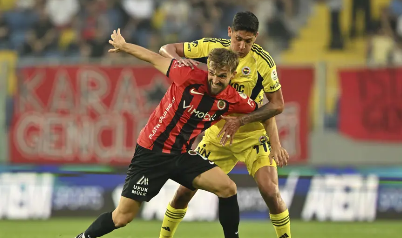 Edson Alvarez