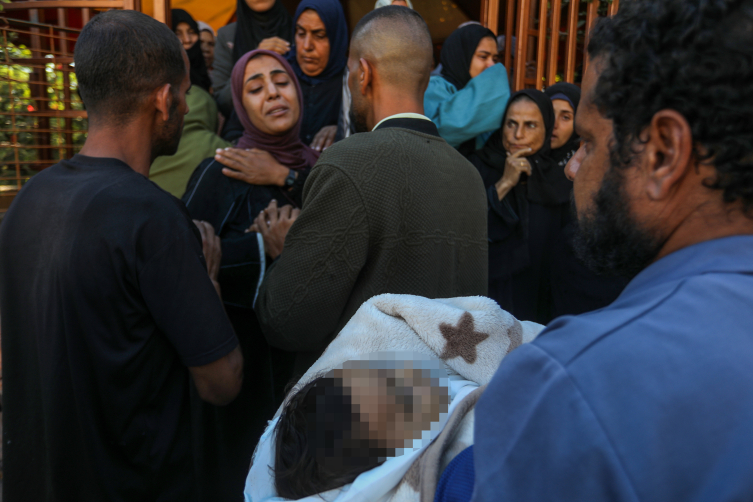 aa-391720851 Katil İsrail 7 aylık bebeği annesinin kucağında öldürdü