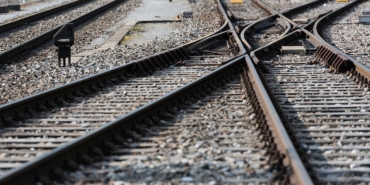 tren-raylari-demir-yolu-getty-1695301