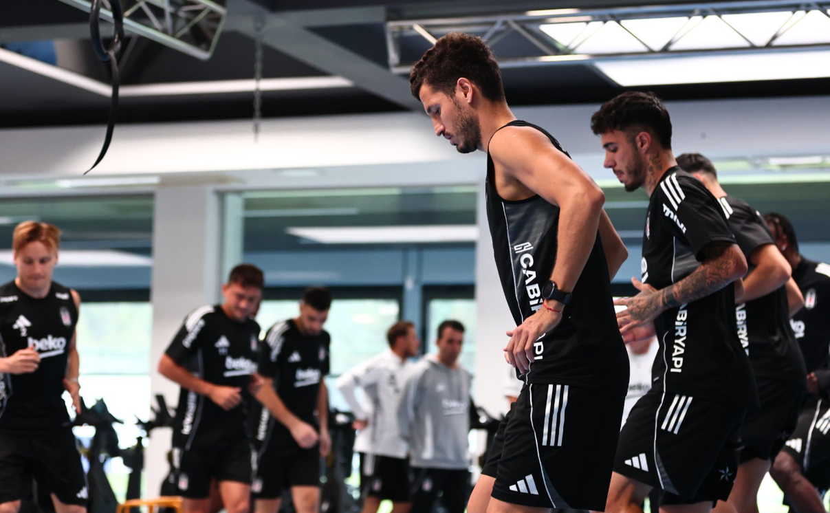 14102025121738_8439296_12_17 Beşiktaş