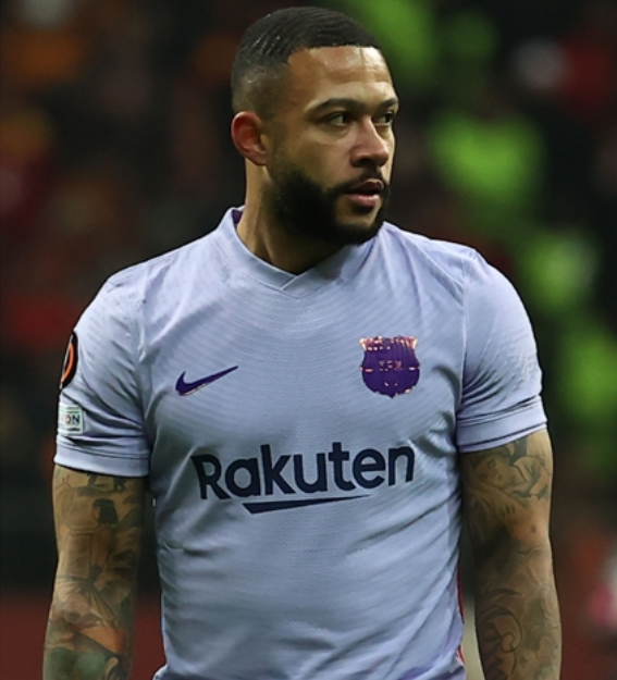 14102025145340_7407191_14_53 depay