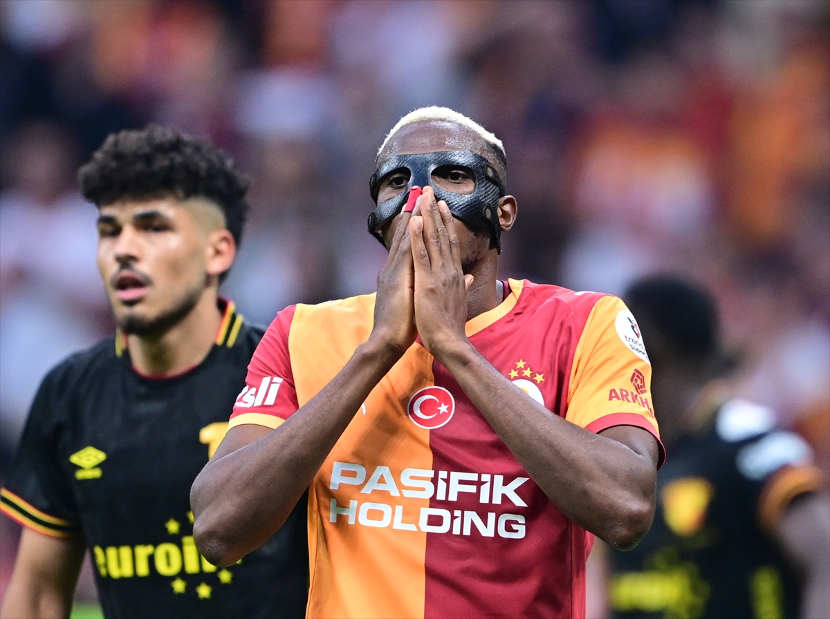 27102025000611_7406886_0_6 osimhen