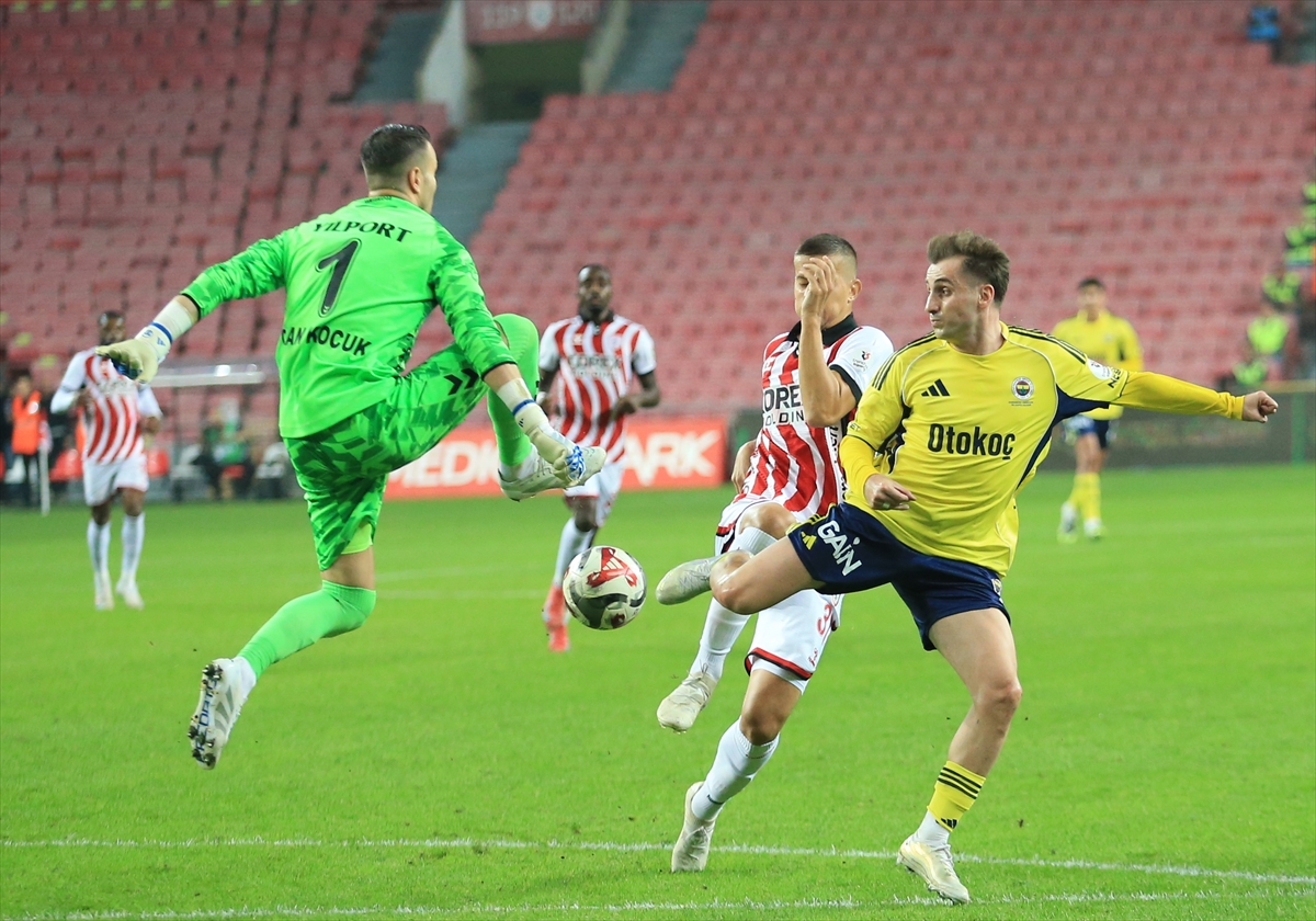 5102025214157_4520686_21_41 Fenerbahce