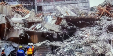 indo-collapse-a-2404233