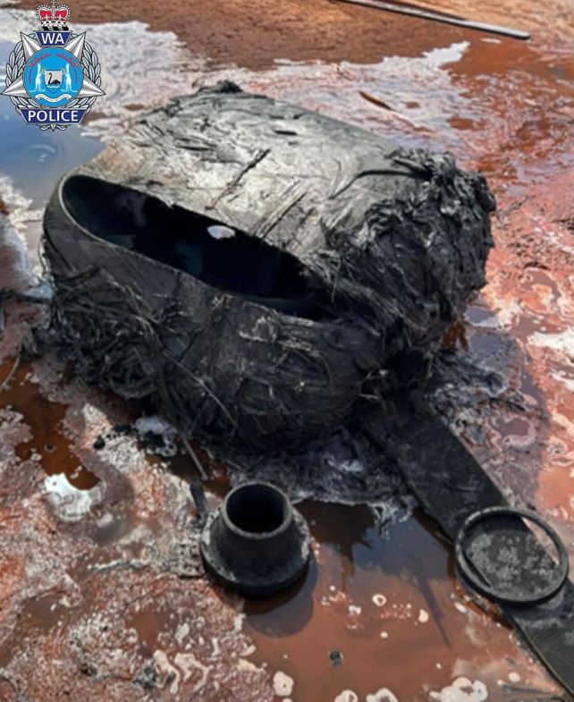 Avustralya çölünde bulunan yanmış cisim uzaydan düşmüş olabilir