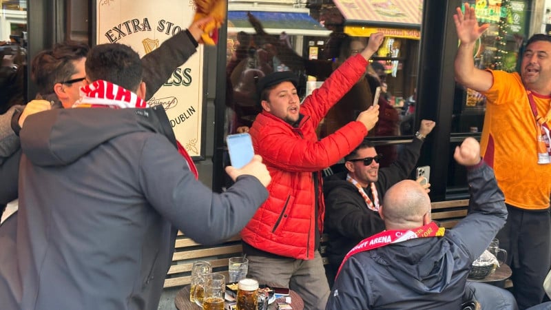 5112025172630_3994258_17_26-1 Galatasaray taraftarı