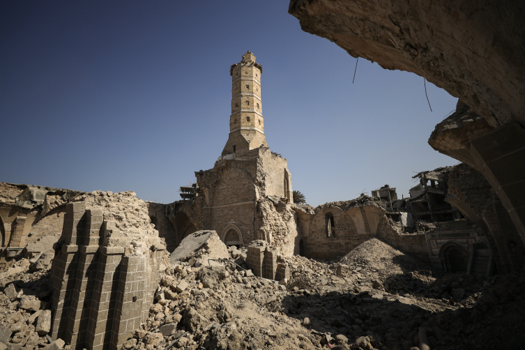 İsrail saldırıları, Gazze'de yaklaşık 1400 yıllık Büyük Ömeri Camisini "yıkıntıya" çevirdi