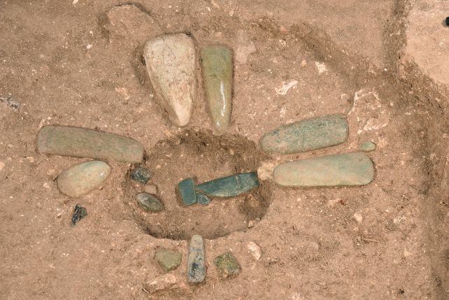 jade-offerings Maya uygarlığının en eski anıtı evrenin haritası olabilir