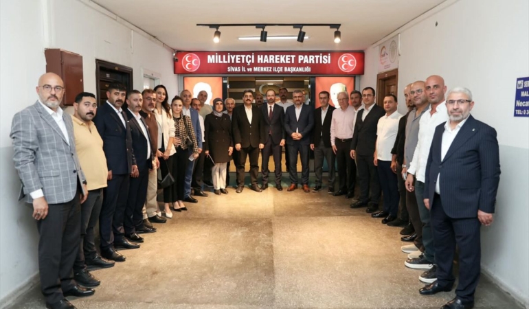 ak-parti-den-mhp-sivas-il-baskani-uygun-a-hay-4-20164290_amp