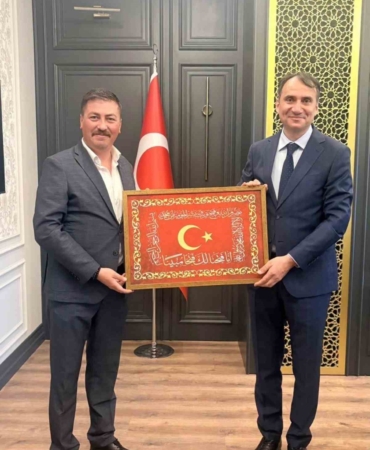 ak-parti-edremit-ilce-teskilati-ndan-kaymakam-2-20184894_amp
