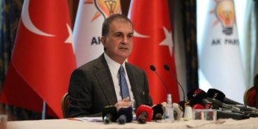 girne-aciklarinda-yolcu-gemisi-alabora-oldu-a-20190197_amp
