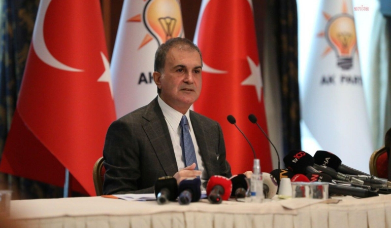 girne-aciklarinda-yolcu-gemisi-alabora-oldu-a-20190197_amp