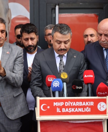 mhp-diyarbakir-il-baskanliginda-devir-teslim-3-20185188_amp