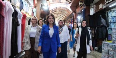 ak-parti-kadin-kollari-teskilati-bayramyeri-n-4-20222773_amp