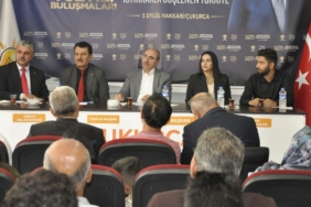 ak-parti-li-soganda-cukurca-da-vatandaslarla-2-20211048_amp