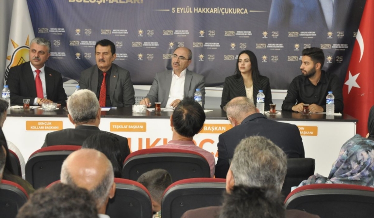 ak-parti-li-soganda-cukurca-da-vatandaslarla-2-20211048_amp
