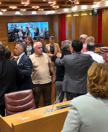 bahcelievler-belediye-meclisinde-15-temmuz-20216308_3847_amp
