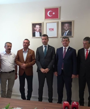 burdur-da-il-genel-meclisi-baskani-ve-5-mecli-20223472_amp