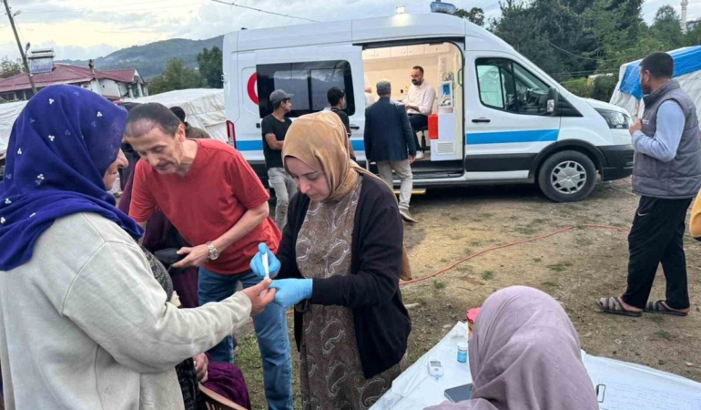 carsamba-da-mevsimlik-tarim-iscilerine-saglik-4-20222032_amp
