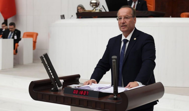 chp-li-akay-kamu-malini-30-yilligina-ozel-20210074_amp