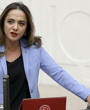 chp-li-ilgezdi-den-bakan-yumakli-ya-hodri-mey-20211541_amp