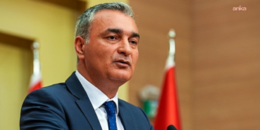 chp-li-sari-ak-parti-ye-gecen-belediye-20228717_amp