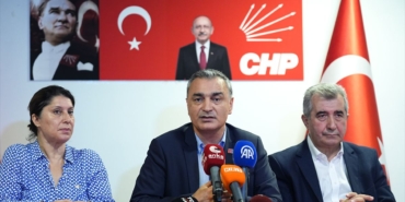 chp-sozcusu-sari-dan-uskudar-da-belediye-bask-20209836_amp