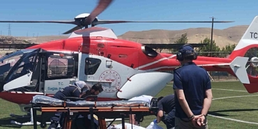 darende-de-53-yasindaki-hasta-hava-ambulansiy-20240458_amp