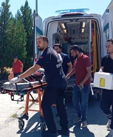 elinden-yaralanan-hasta-helikopter-ambulansla-3-20207318_amp