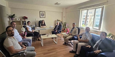 erzincan-112-bashekimligine-atanan-yilmaz-a-2-20238024_amp