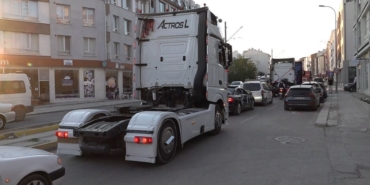 evlenen-yegenine-tir-konvoyu-surprizi-yapti-3-20214057_amp