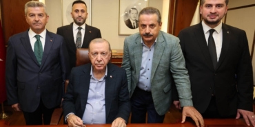 faruk-celik-cumhurbaskani-erdogan-ile-rizede-20238396_8770_amp