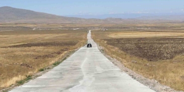 kars-ta-koy-yollarinda-beton-yol-donemi-vali-4-20222559_amp