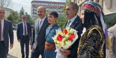 milli-egitim-bakani-tekin-den-batman-valiligi-2-20195896_amp