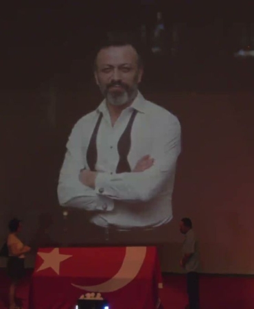 oyuncu-serhat-kilic-icin-muhsin-ertugrul-sahn-20215170_amp