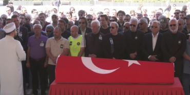 oyuncu-serhat-kilic-karsiyaka-mezarligi-nda-20218761_amp