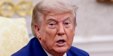trump-re-2477374