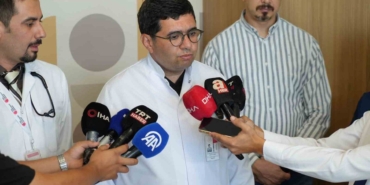 turkiye-de-bir-ilk-acik-kalp-ameliyati-olmada-5-20203927_amp
