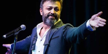 unlu-oyuncu-serhat-mustafa-kilic-evinde-olu-20210663_9576_amp