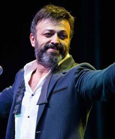 unlu-oyuncu-serhat-mustafa-kilic-evinde-olu-20210663_9576_amp