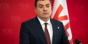 yeni-parti-sozcusu-emre-partisinin-myk-5-20219425_amp
